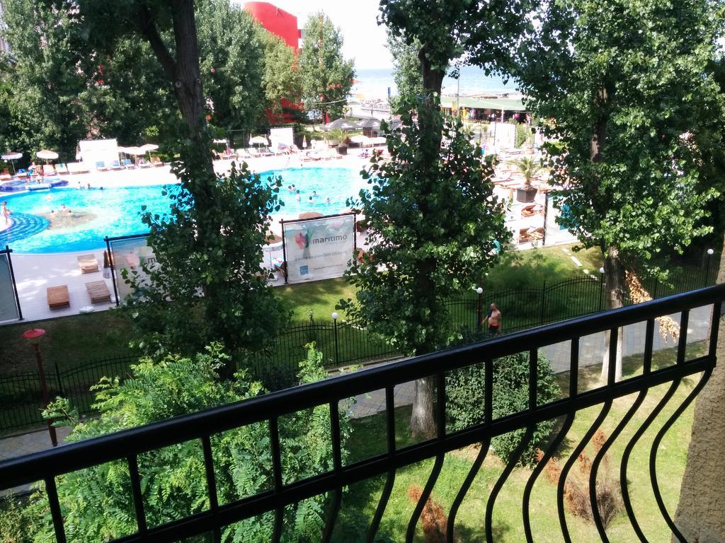 Hotel Palas Mamaja Zewnętrze zdjęcie