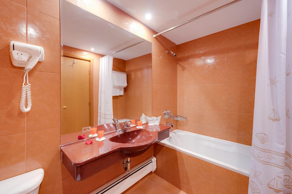 Hotel Palas Mamaja Zewnętrze zdjęcie