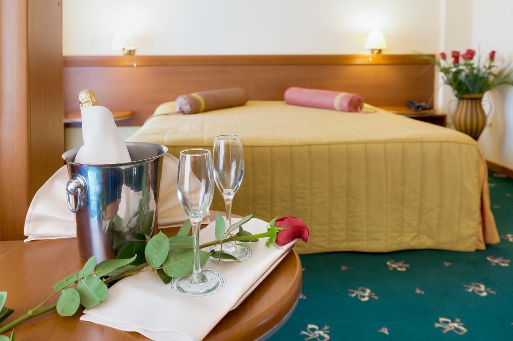 Hotel Palas Mamaja Pokój zdjęcie
