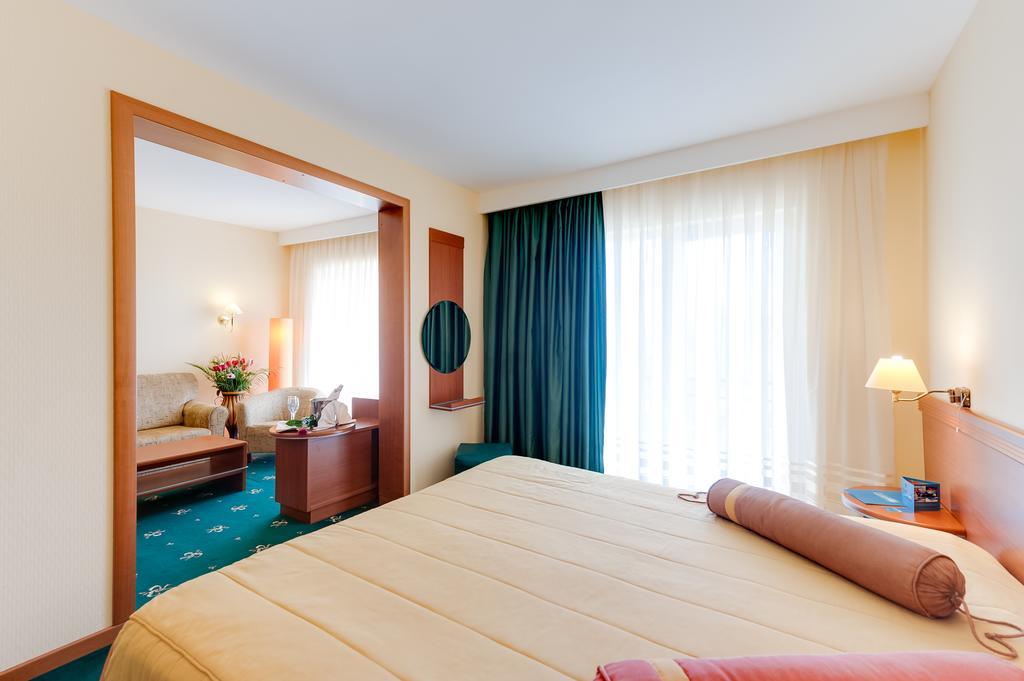 Hotel Palas Mamaja Pokój zdjęcie