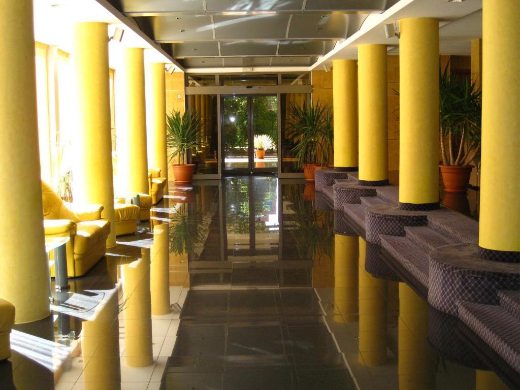 Hotel Palas Mamaja Zewnętrze zdjęcie